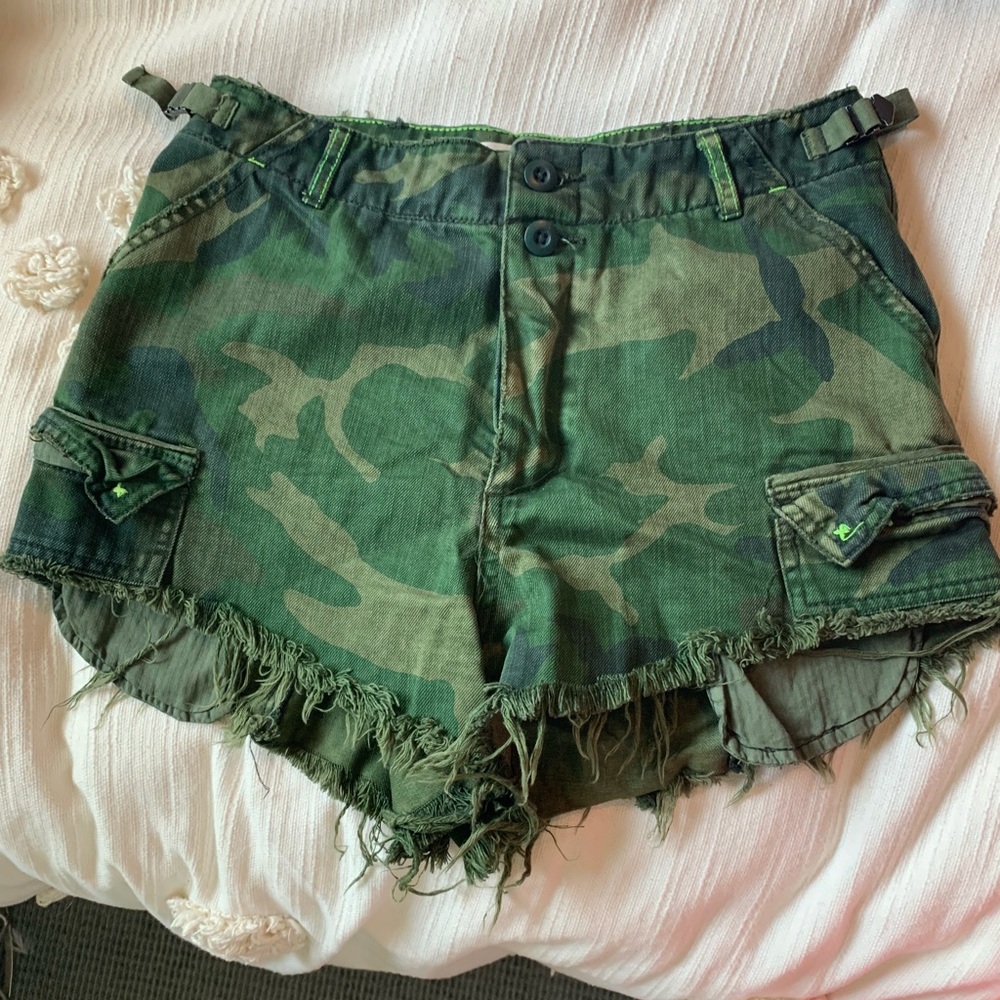 Free People Camo Shorts size 4